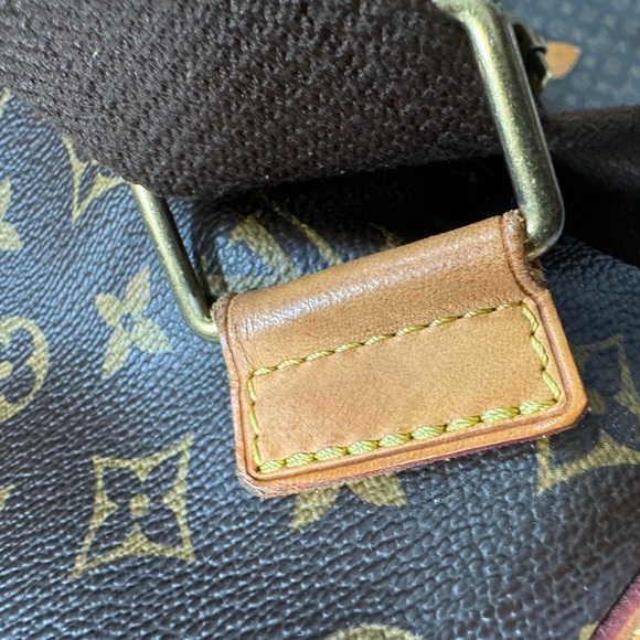 Authentic Louis Vuitton Bosphore backpack - Picture 8 of 13